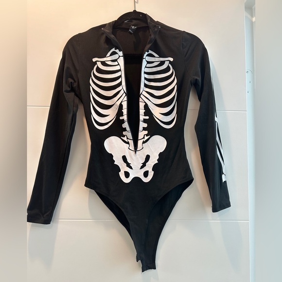 Windsor sultry skeleton black & white long sleeve bodysuit costume halloween S - Picture 8 of 14